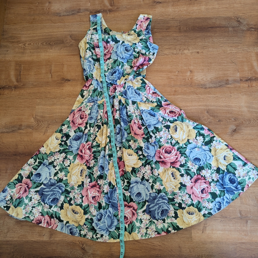 Floral Dress - Multicolor size 8 Women